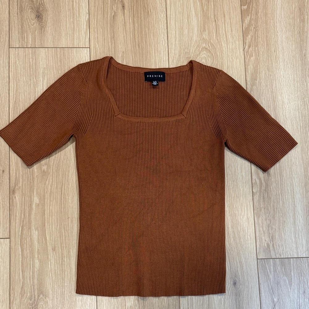 Premise Rust Ribbed Knit Top